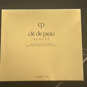 Cle De Peau Deluxe Skincare Sample Kit